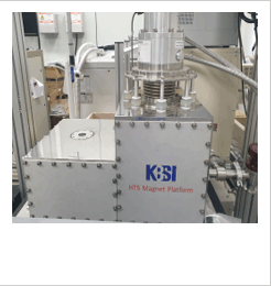 Conduction-cooled  magnetic field generation platform